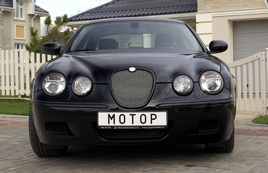 Jaguar S-Type R